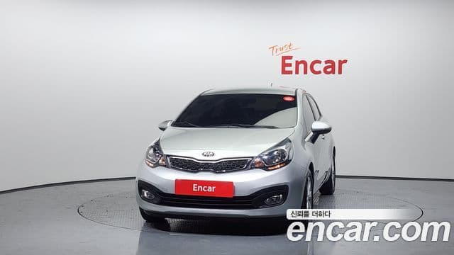 Kia All New Pride Deluxe, 2014 3