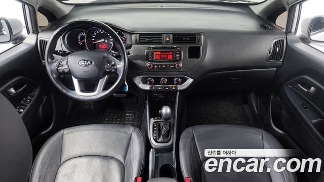 Kia All New Pride Deluxe, 2014 7