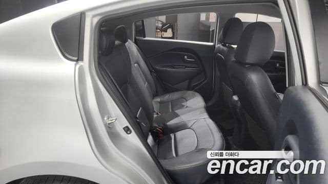 Kia All New Pride Deluxe, 2014 12