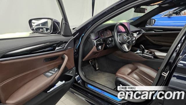 BMW 5시리즈 (G30) 523d M Sport, 2021 10
