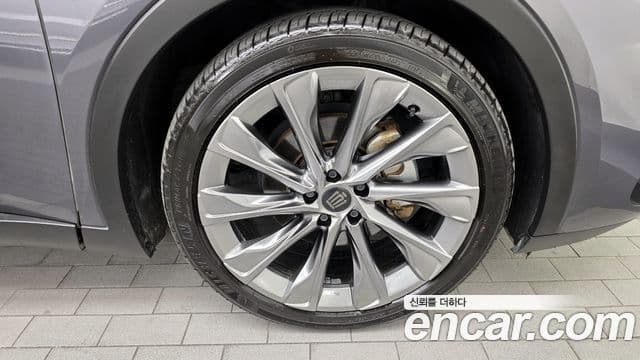 Toyota 크라운 кроссовер, 2024 все фото