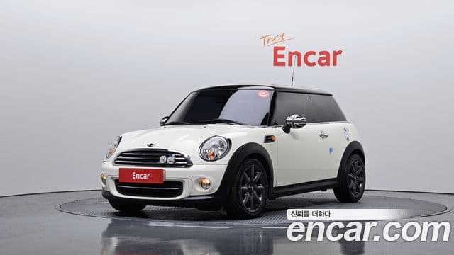 Mini Cooper SE, 2013 1