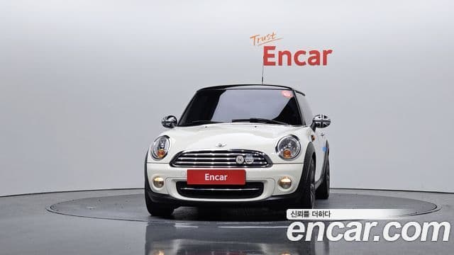 Mini Cooper SE, 2013 3