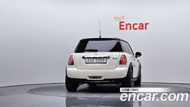 Mini Cooper SE, 2013 4