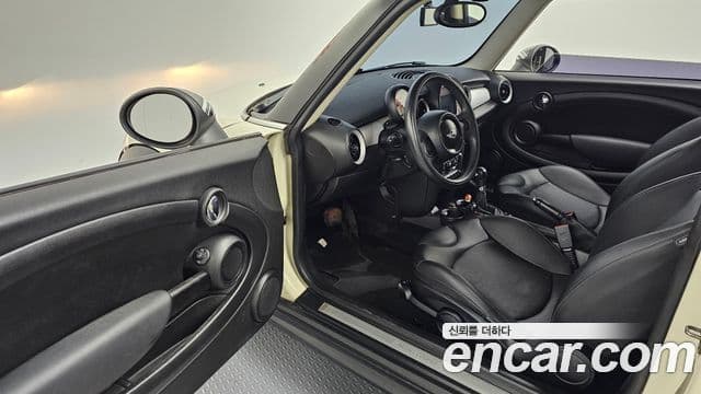 Mini Cooper SE, 2013 11