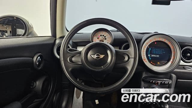 Mini Cooper SE, 2013 13