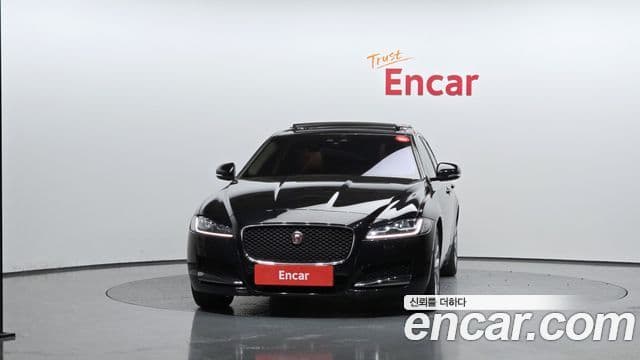 Jaguar XF (X260) 20d Portfolio AWD, 2019 17