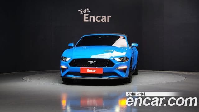Ford Mustang GT кабриолет, 2022 3