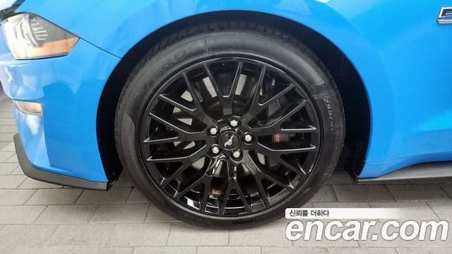 Ford Mustang GT кабриолет, 2022 все фото