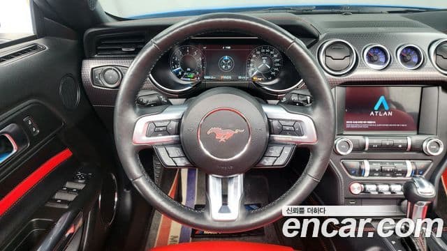 Ford Mustang GT кабриолет, 2022 13