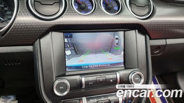 Ford Mustang GT кабриолет, 2022 15