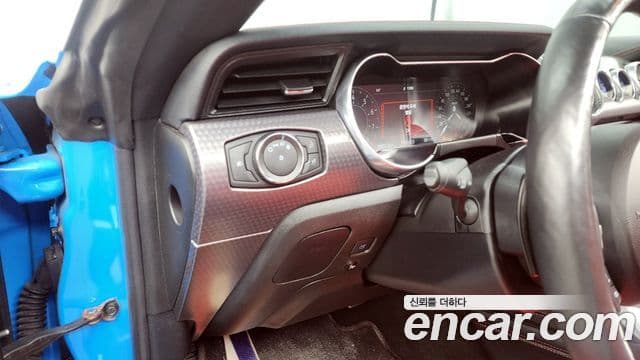 Ford Mustang GT кабриолет, 2022 17