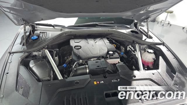 Genesis GV70, 2021 6