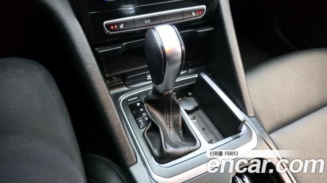 Renault Korea(Samsung) SM6 2.0 LPe SE (для людей с инвалидностью), 2019 9