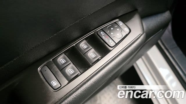 Renault Korea(Samsung) SM6 2.0 LPe SE (для людей с инвалидностью), 2019 14