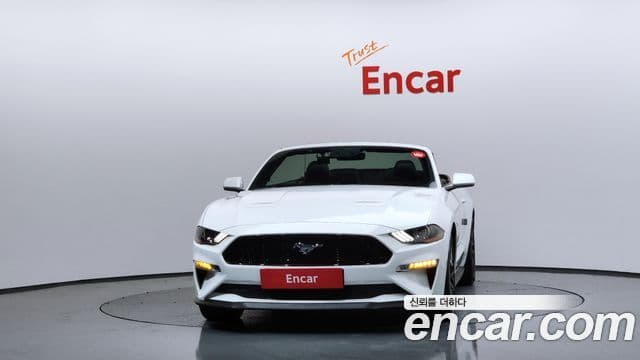 Ford Mustang GT кабриолет, 2021 3