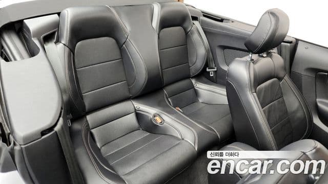 Ford Mustang GT кабриолет, 2021 12