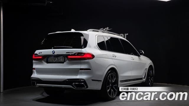 BMW X7 (G07) xDrive 40i M Sport 6인승, 2022 2