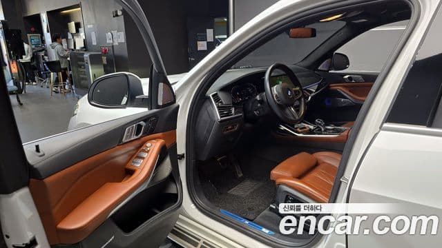 BMW X7 (G07) xDrive 40i M Sport 6인승, 2022 11