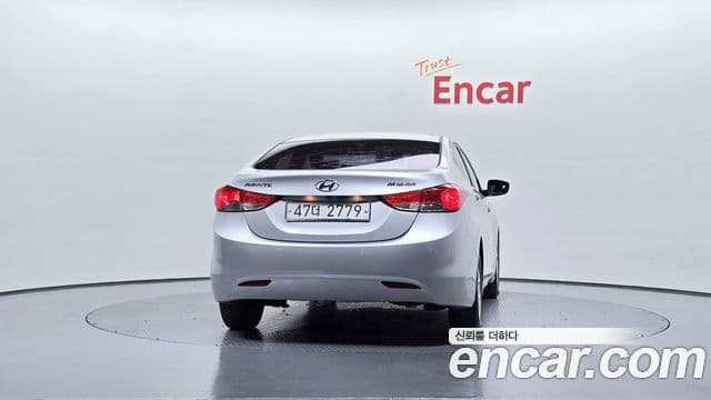 Hyundai Avante MD M16 GDI Deluxe, 2012 4