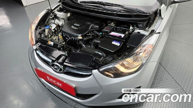 Hyundai Avante MD M16 GDI Deluxe, 2012 6