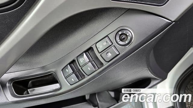 Hyundai Avante MD M16 GDI Deluxe, 2012 17