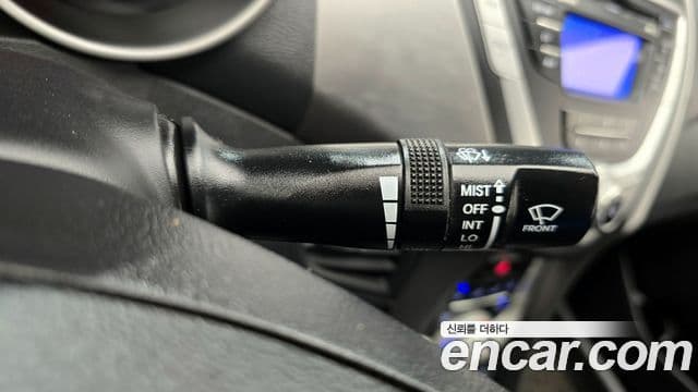 Hyundai Avante MD M16 GDI Deluxe, 2012 18