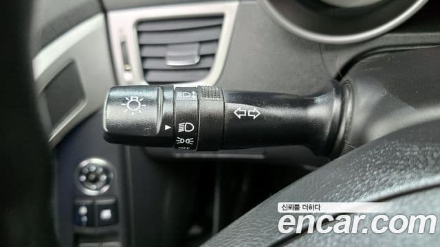 Hyundai Avante MD M16 GDI Deluxe, 2012 19