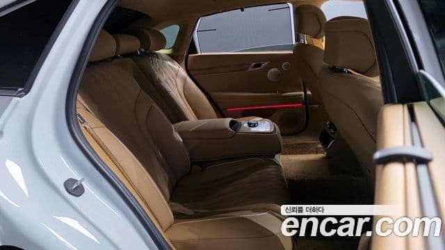 Genesis G80 (RG3) бензин 2.5 турбо 2WD, 2025 12