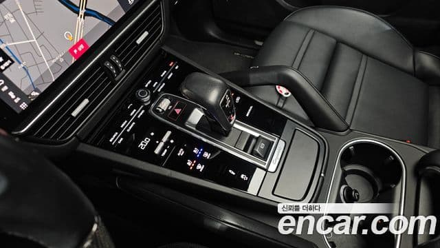 Porsche Cayenne (PO536) 3.0 E-гибрид, 2021 9