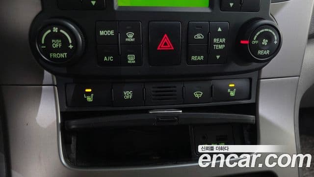 Kia Carnival R топовая версия, 2013 18