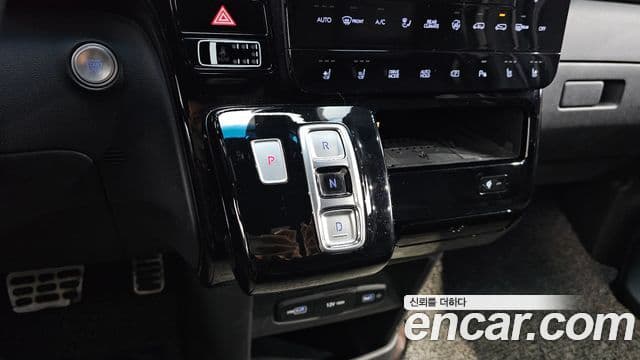 Hyundai Staria Inspiration, 2022 9