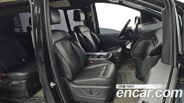 Hyundai Staria Inspiration, 2022 10