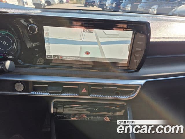 Kia The / новый New K5 гибрид 3세대 Signature, 2023 10