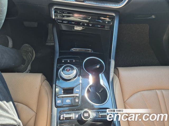 Kia The / новый New K5 гибрид 3세대 Signature, 2023 11