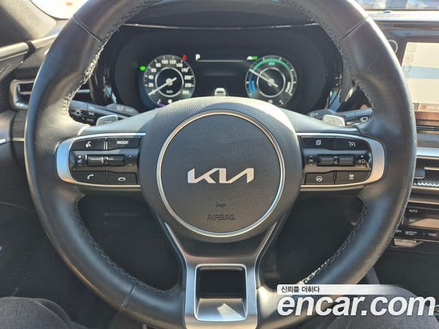 Kia The / новый New K5 гибрид 3세대 Signature, 2023 12