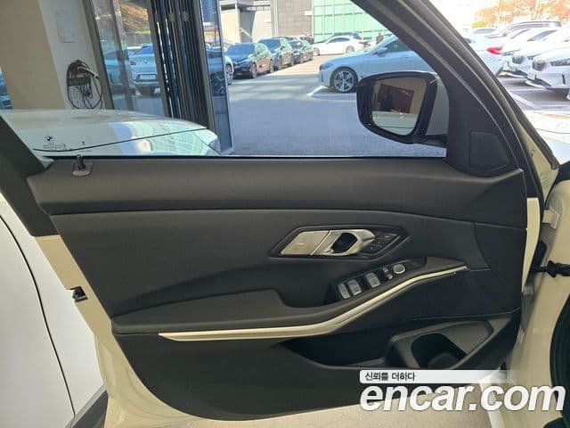 BMW 3시리즈 (G20), 2025 19