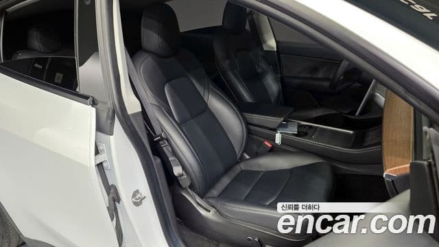 Tesla модель Y Long Range AWD, 2021 12