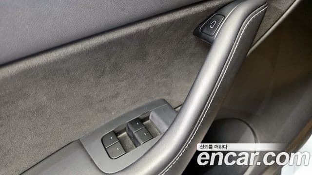 Tesla модель Y Long Range AWD, 2021 14