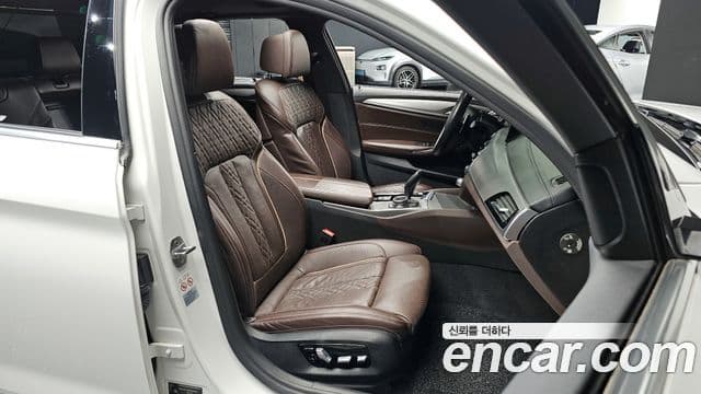 BMW 5시리즈 (G30) 520d M Sport Plus, 2019 10