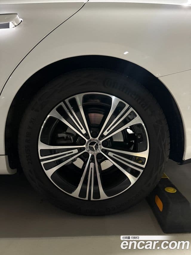 Mercedes-Benz E-класс W214 Avantgarde, 2025 3