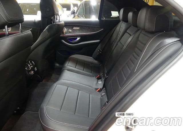 Mercedes-Benz E-класс W213 AMG Line, 2022 18