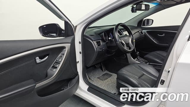 Hyundai i30(новый кузов / новое поколение) 1.6 GDI Extreme, 2012 10