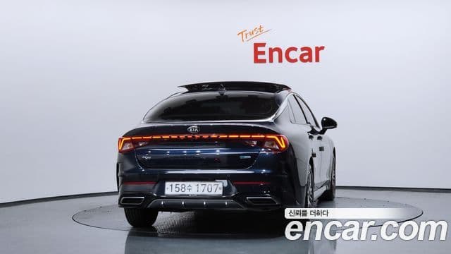 Kia K5 гибрид 3세대 Signature, 2020 4