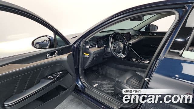 Kia K5 гибрид 3세대 Signature, 2020 10