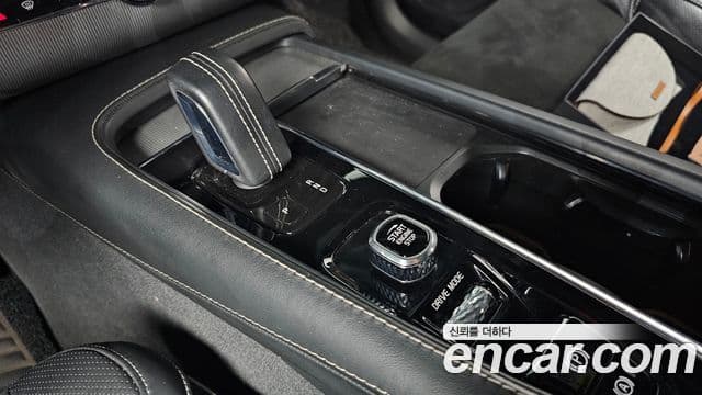 Volvo XC90 2세대 T8 R-Design гибрид, 2021 9