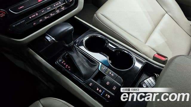 Kia The / новый New Carnival Prestige, 2020 9