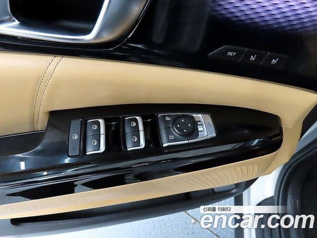 Kia Carnival 4세대 Signature, 2021 11