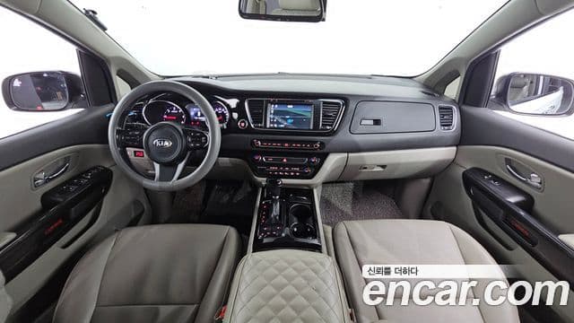 Kia All New Carnival Prestige, 2016 10