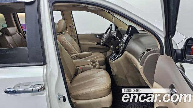 Kia Carnival R топовая версия, 2013 10